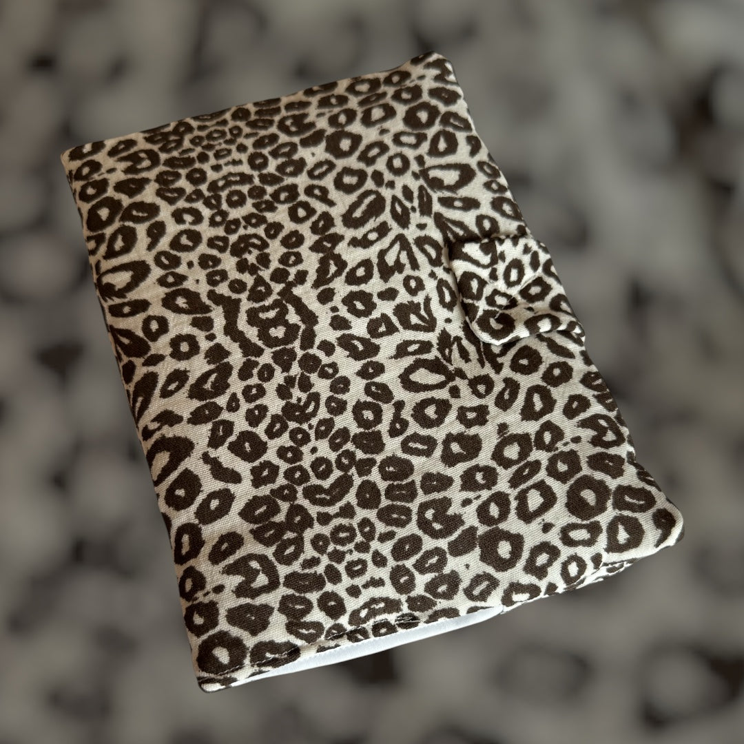Protège Carnet de santé léopard
